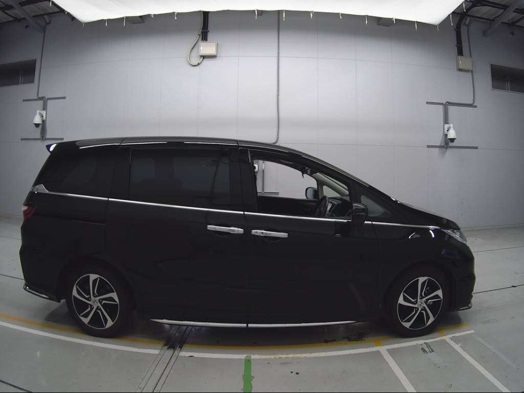 2016 Honda Odyssey RC1[2]