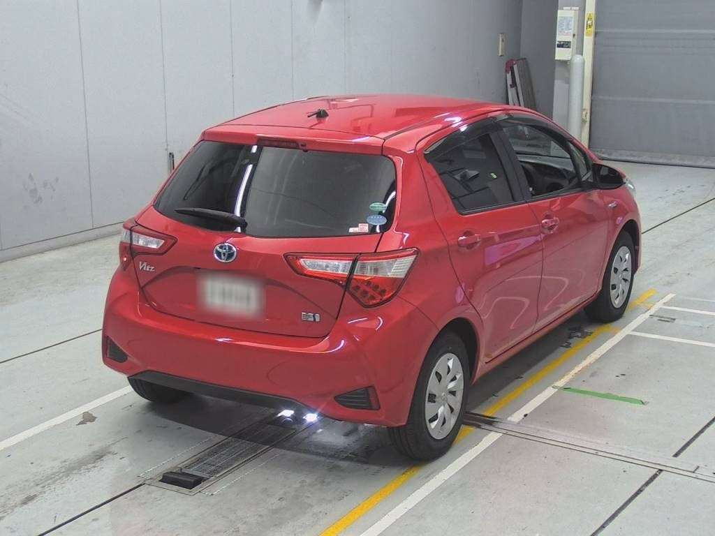 2018 Toyota Vitz NHP130[1]