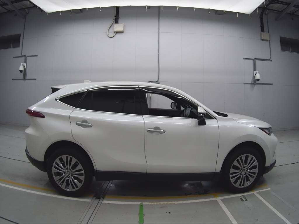 2021 Toyota Harrier MXUA80[2]