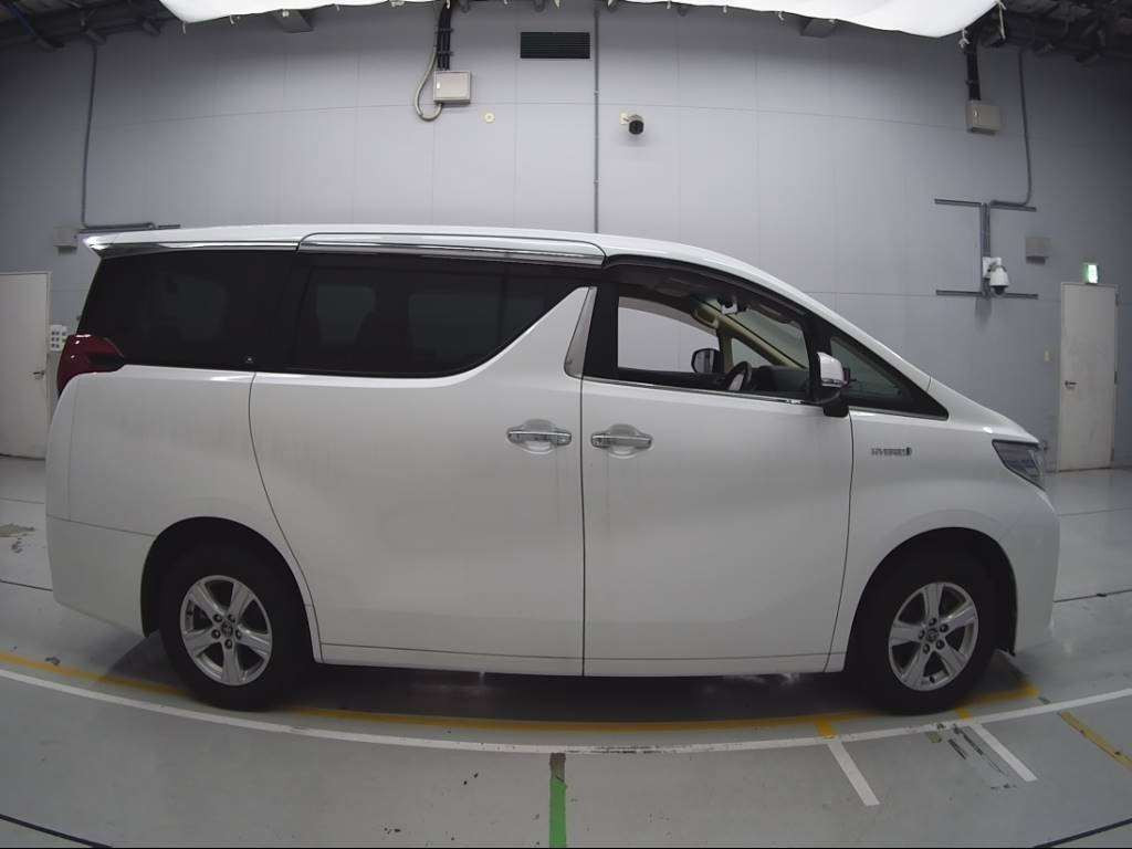 2015 Toyota Alphard Hybrid AYH30W[2]