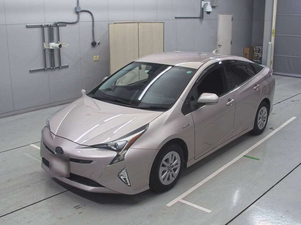 2018 Toyota Prius ZVW50[0]