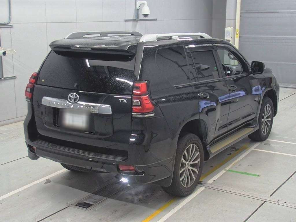 2018 Toyota Land Cruiser Prado TRJ150W[1]