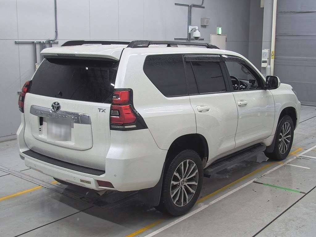 2018 Toyota Land Cruiser Prado TRJ150W[1]