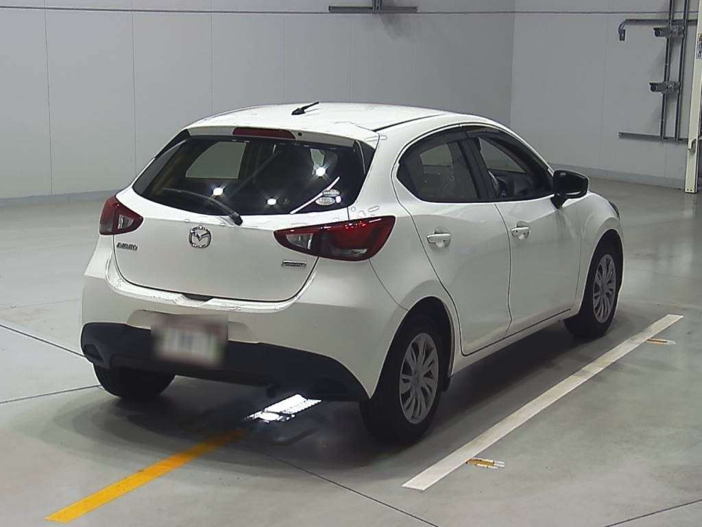 2017 Mazda Demio DJ3FS[1]