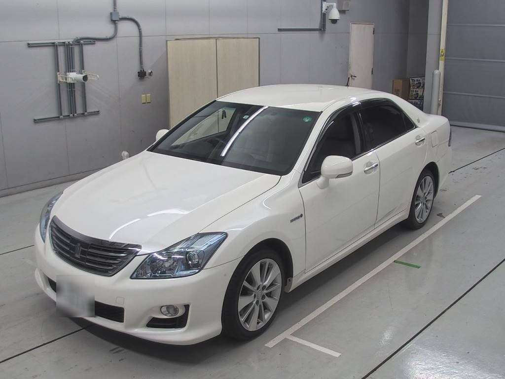 2010 Toyota Crown Hybrid GWS204[0]