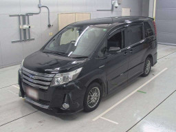 2016 Toyota Noah