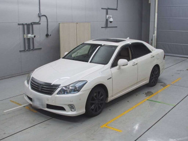 2012 Toyota Crown Hybrid