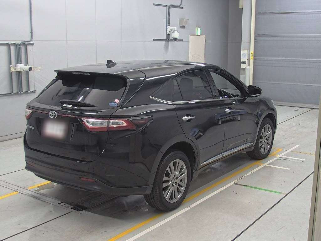 2017 Toyota Harrier ZSU60W[1]