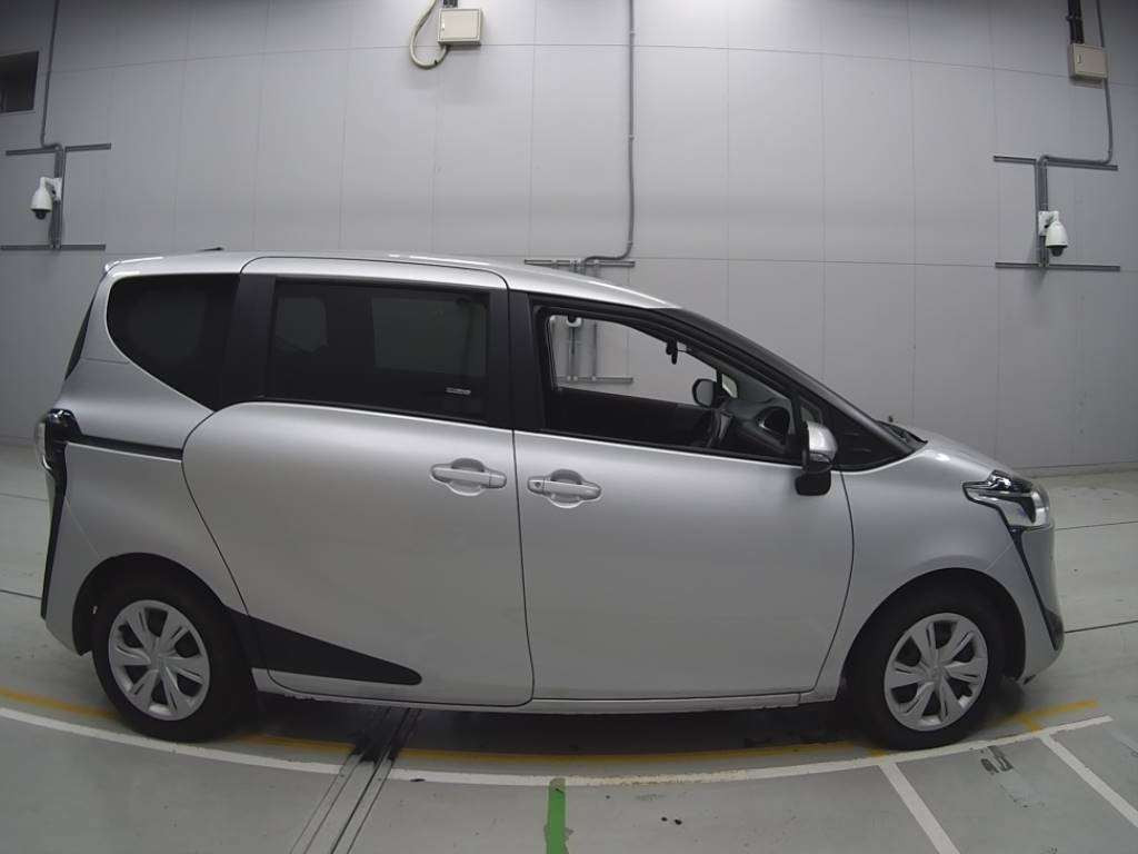 2019 Toyota Sienta NSP170G[2]