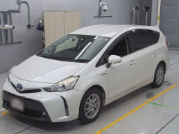 2016 Toyota Prius alpha