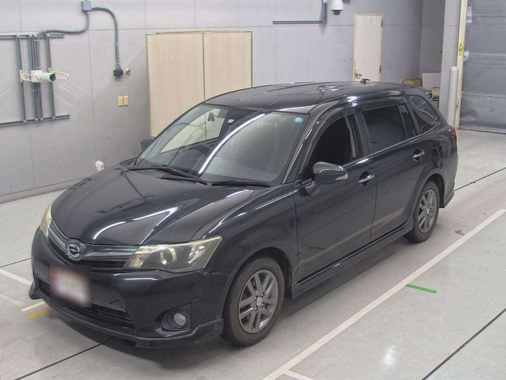 2013 Toyota Corolla Fielder NZE161G[0]