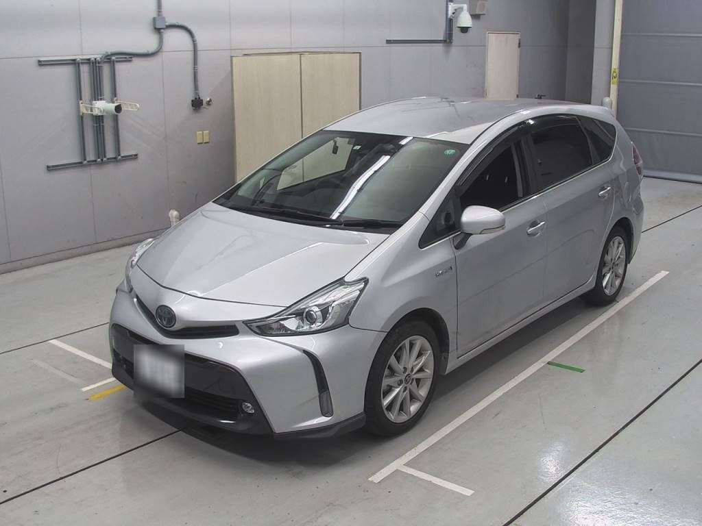 2018 Toyota Prius alpha ZVW41W[0]