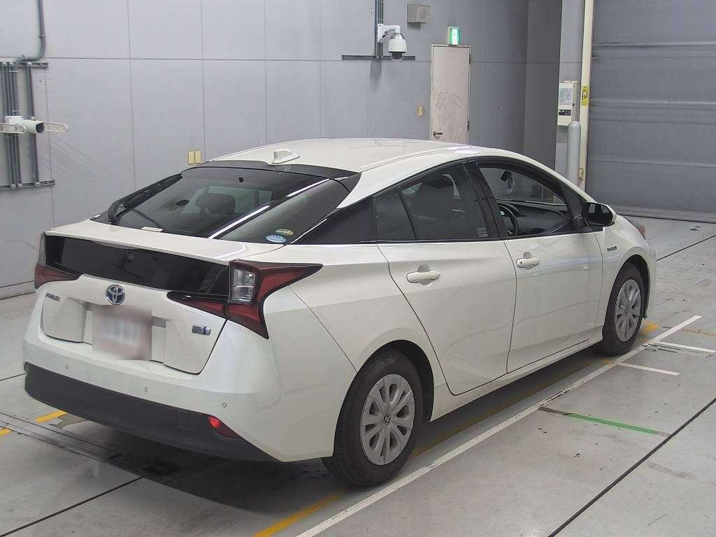 2019 Toyota Prius ZVW51[1]