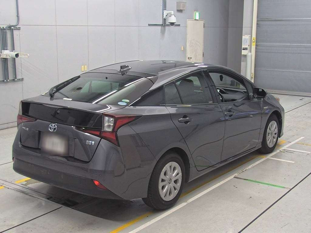 2019 Toyota Prius ZVW51[1]