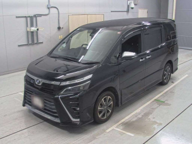 2018 Toyota Voxy