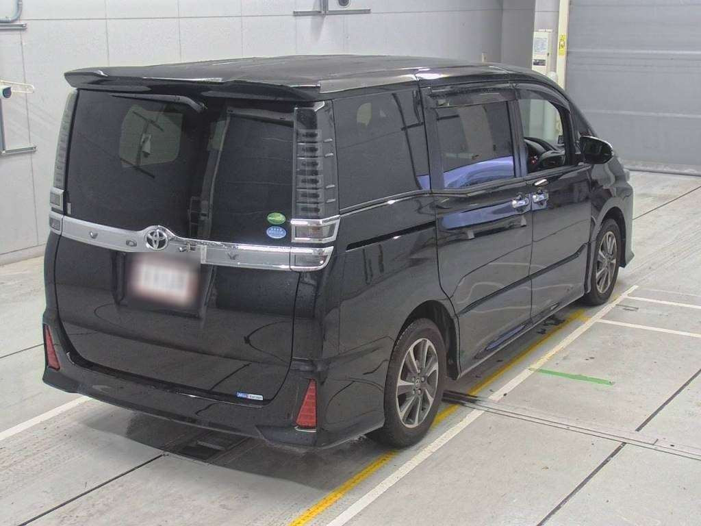 2018 Toyota Voxy ZRR80W[1]