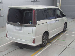 2018 Toyota Noah