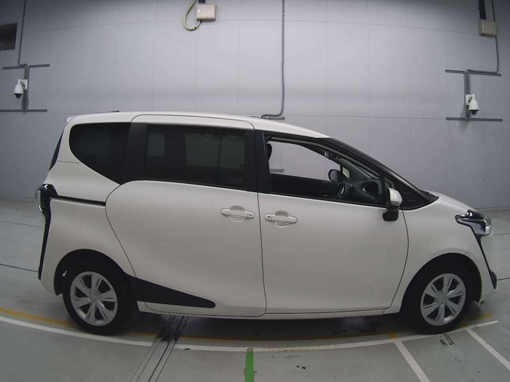 2020 Toyota Sienta NSP170G[2]