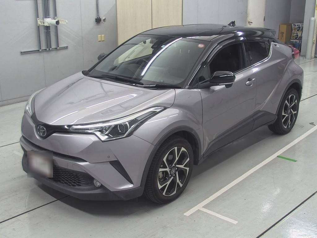 2017 Toyota C-HR NGX50[0]