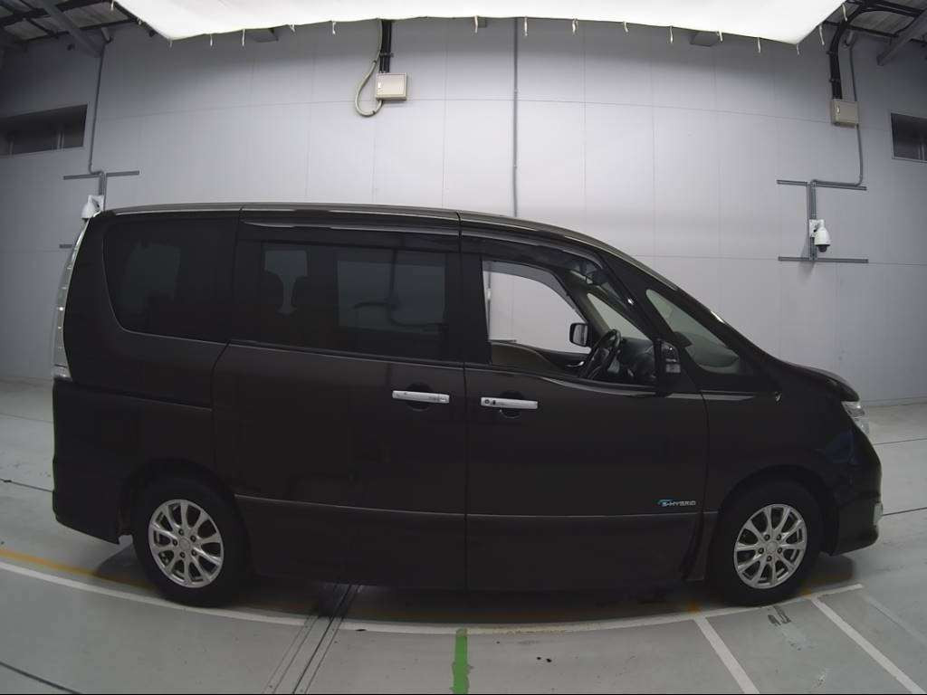 2014 Nissan Serena HFC26[2]