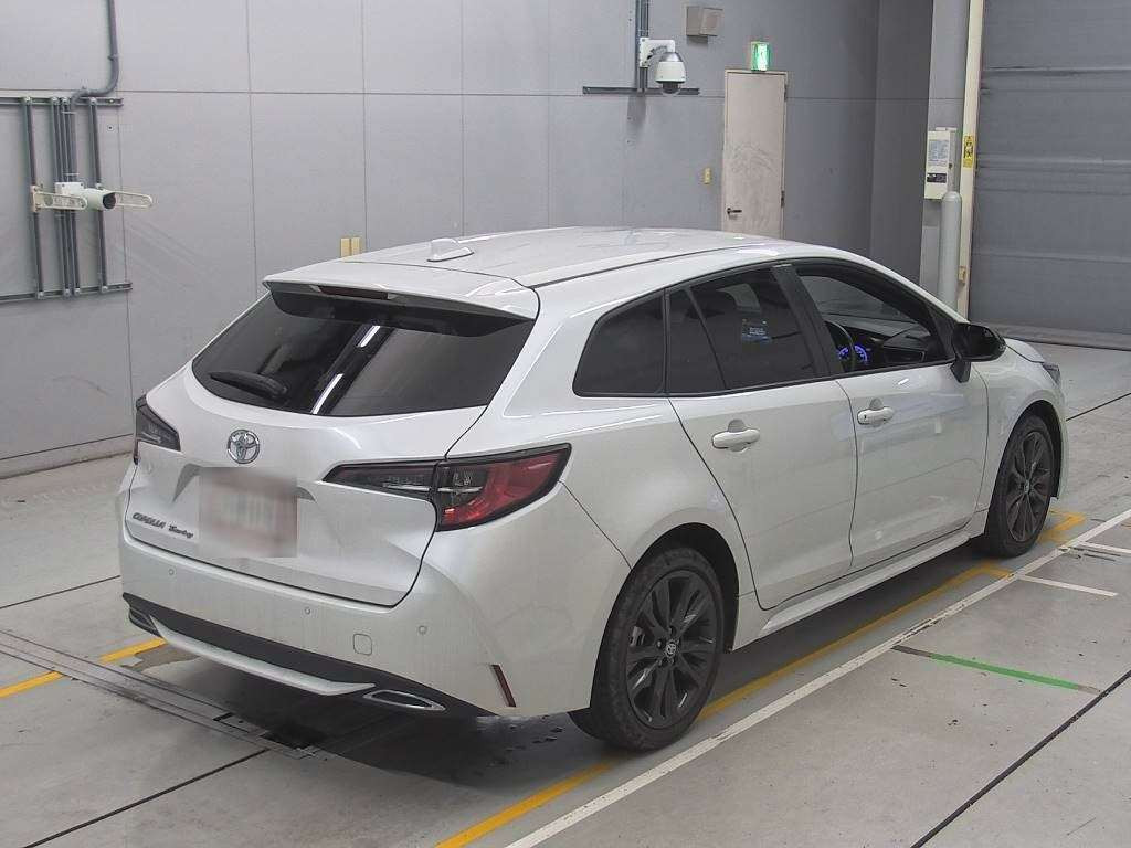 2021 Toyota Corolla Touring Wagon ZRE212W[1]