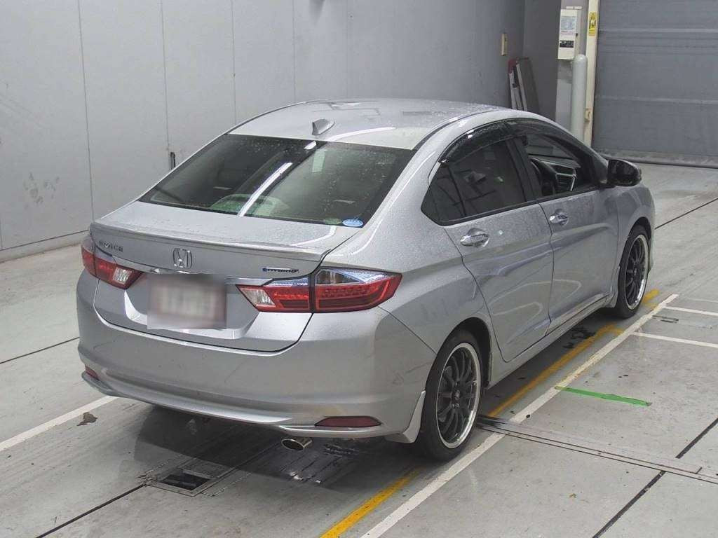 2016 Honda Grace GM4[1]