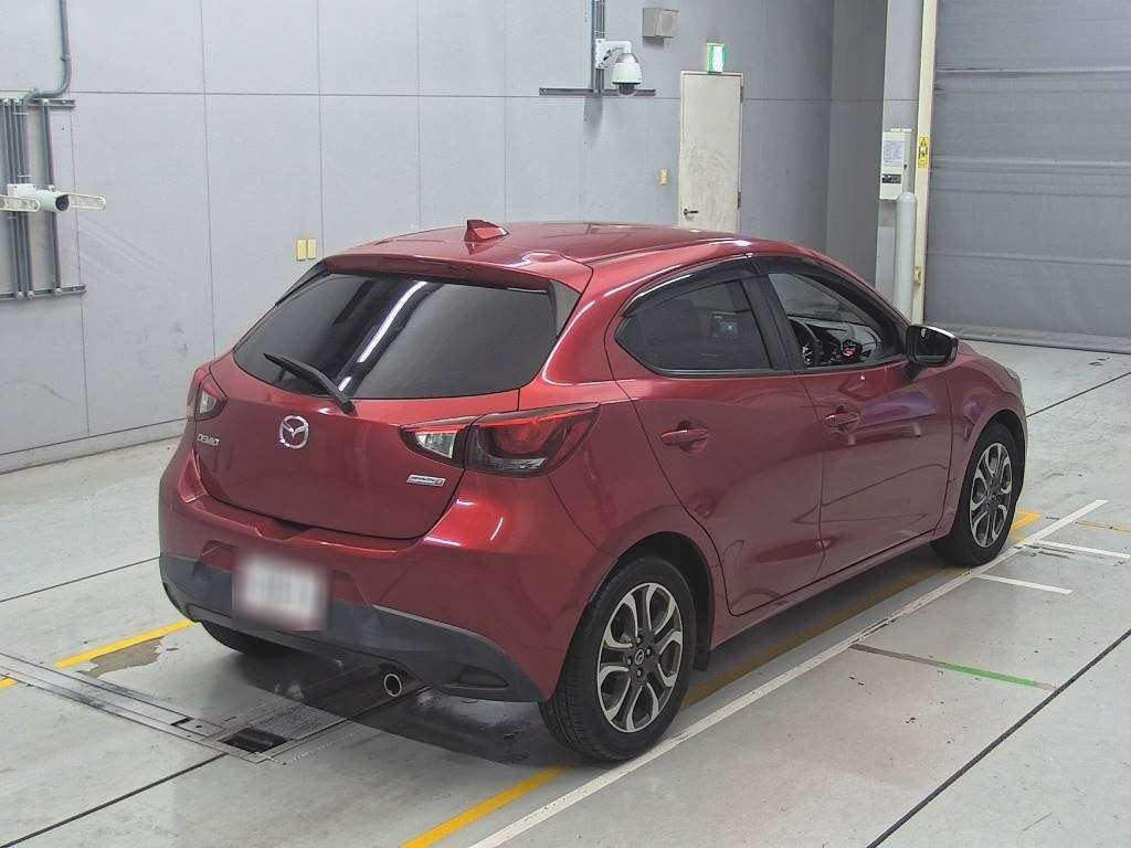 2016 Mazda Demio DJ5FS[1]