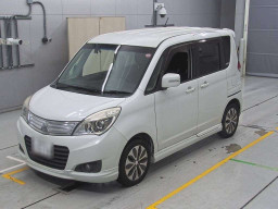 2014 Mitsubishi Delica D2