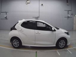 2021 Toyota YARIS