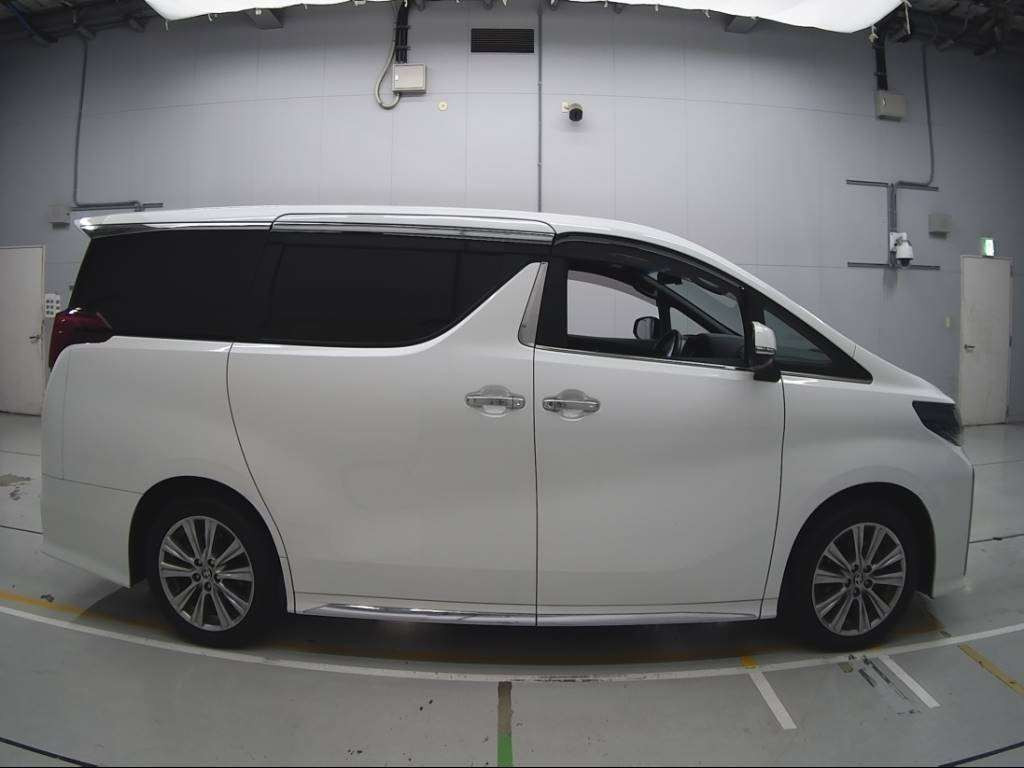 2022 Toyota Alphard AGH30W[2]