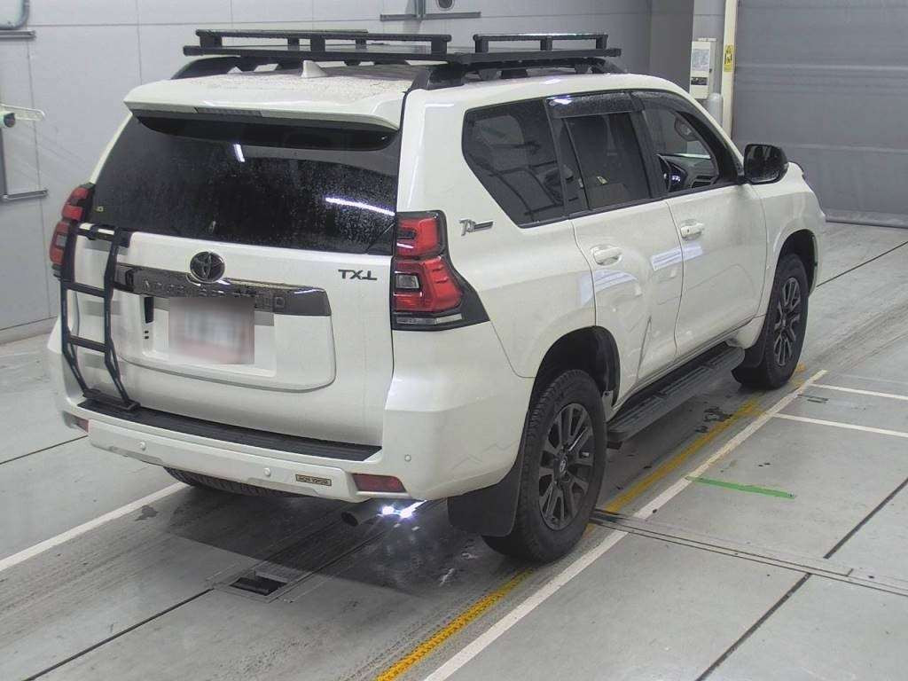 2021 Toyota Land Cruiser Prado TRJ150W[1]