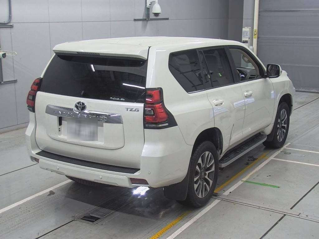 2022 Toyota Land Cruiser Prado GDJ151W[1]