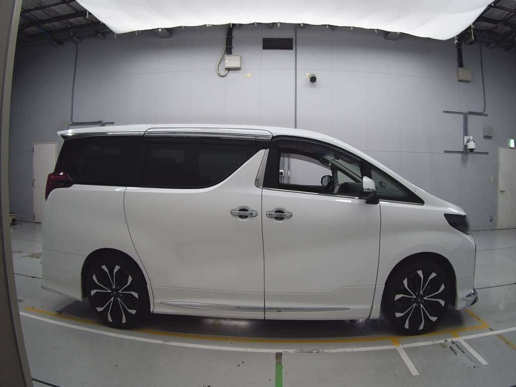 2022 Toyota Alphard Hybrid AYH30W[2]