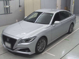 2021 Toyota Crown Hybrid