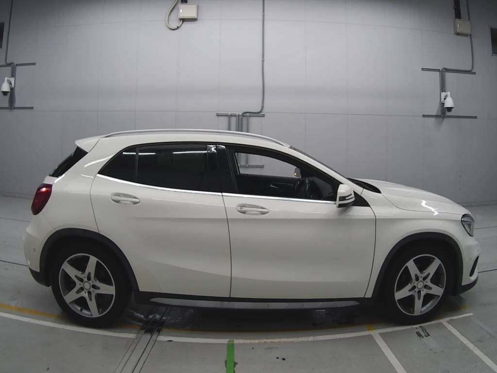 2015 Mercedes Benz GLA-Class 156942[2]