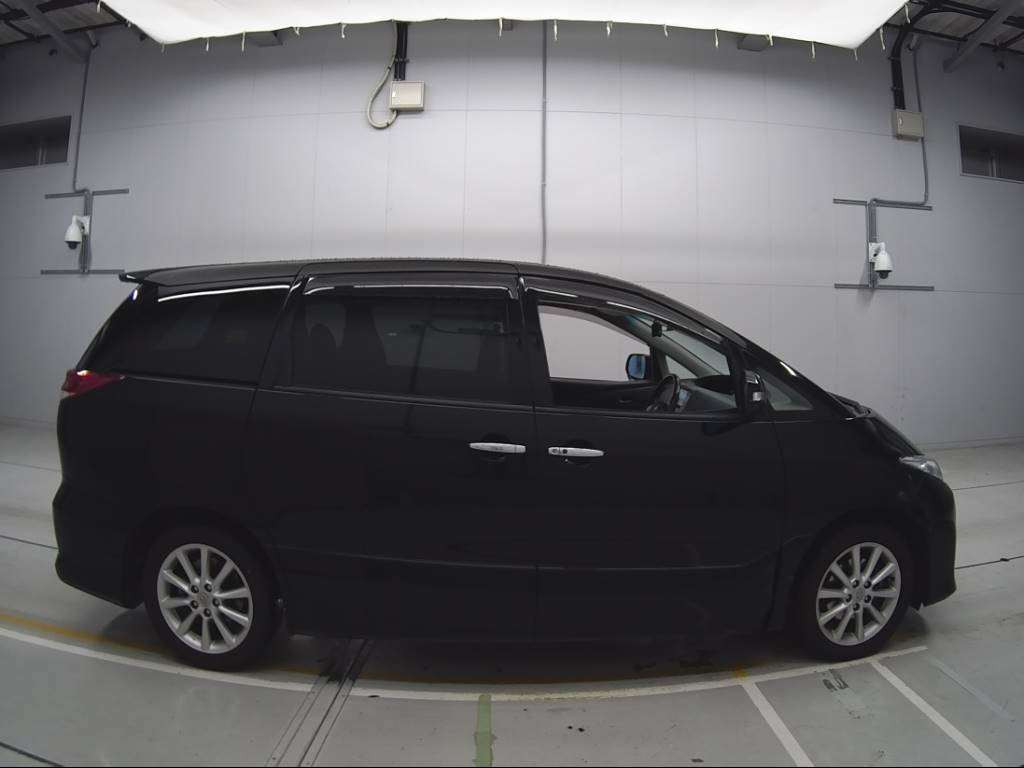 2011 Toyota Estima ACR50W[2]