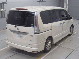 2012 Nissan Serena