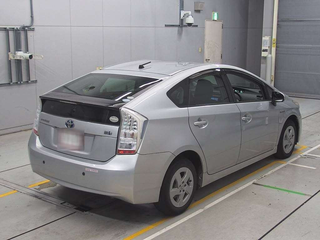 2011 Toyota Prius ZVW30[1]