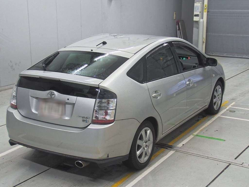 2005 Toyota Prius NHW20[1]