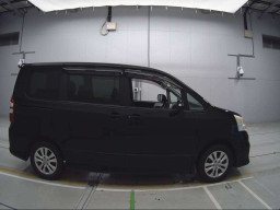 2011 Toyota Noah