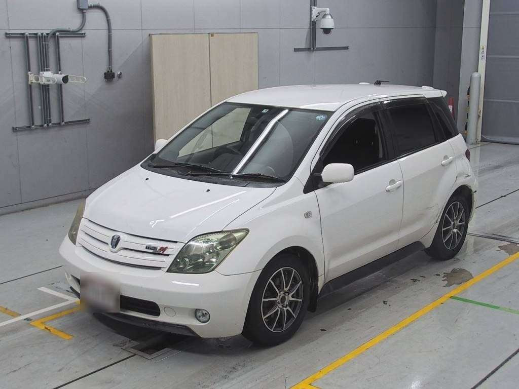 2003 Toyota IST NCP61[0]