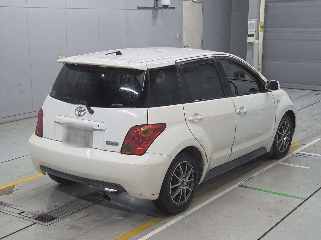 2003 Toyota IST NCP61[1]