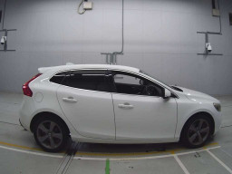 2014 Volvo V40