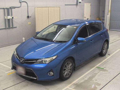 2012 Toyota Auris