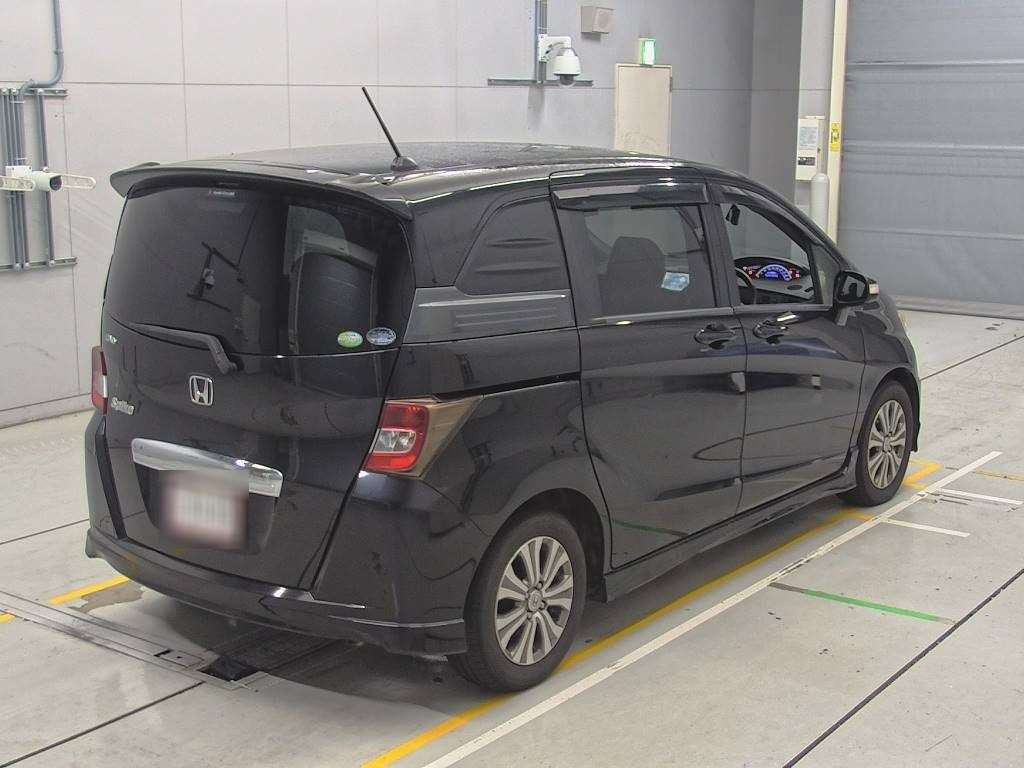 2012 Honda Freed Spike GB3[1]