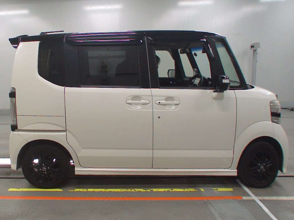 2015 Honda N-BOX CUSTOM JF2[2]