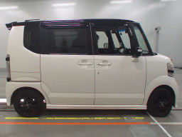 2015 Honda N-BOX CUSTOM