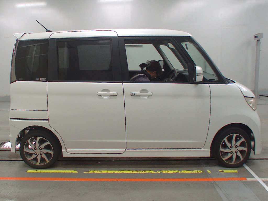 2012 Suzuki Palette SW MK21S[2]