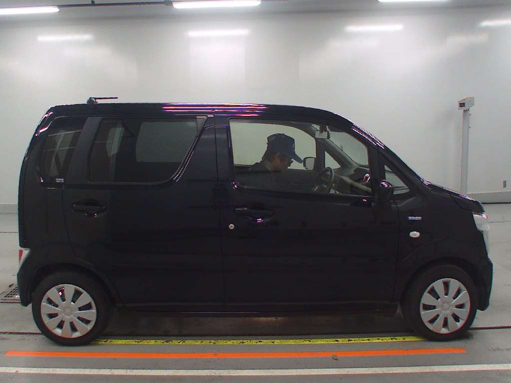 2022 Suzuki Wagon R MH95S[2]