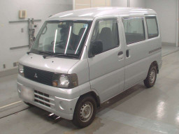 2002 Mitsubishi Minicab Van